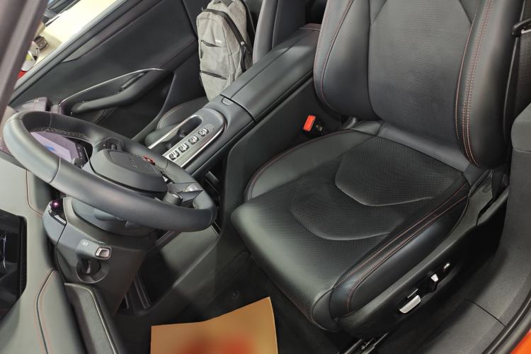 Used Xiaomi Auto SU7 2024 Four-Wheel Drive Ultra-Long Range Advanced Intelligent Driving Max Edition