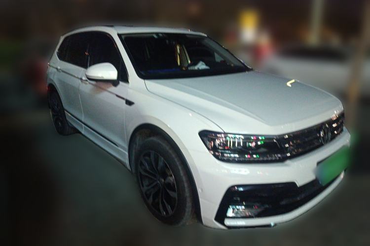 Used Volkswagen Tiguan L 2020 330TSI Automatic Two-Wheel Drive R-Line Flagship Version China VI Standard
