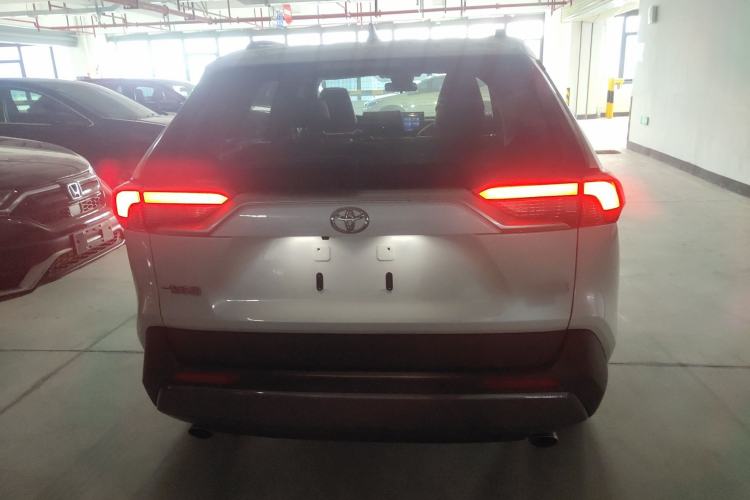 Used Toyota RAV4 2021 2.0L CVT Four-Wheel Drive Premium Edition