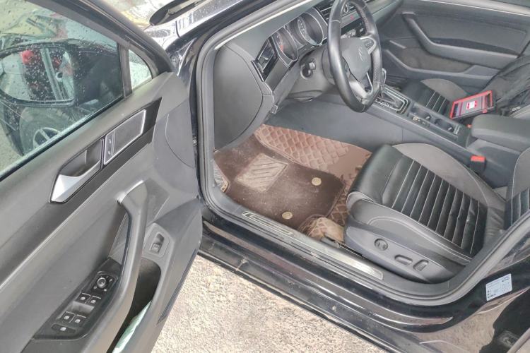 Used Volkswagen Magotan 2020 330TSI DSG Leading Model Driver Seat