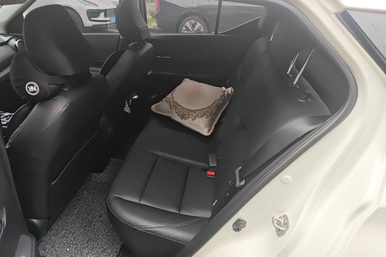 Used Nissan Kicks 2023 Jingqing Edition 1.5L Unleash Pure "Jing" – The Luxurious Version Left Rear Seat