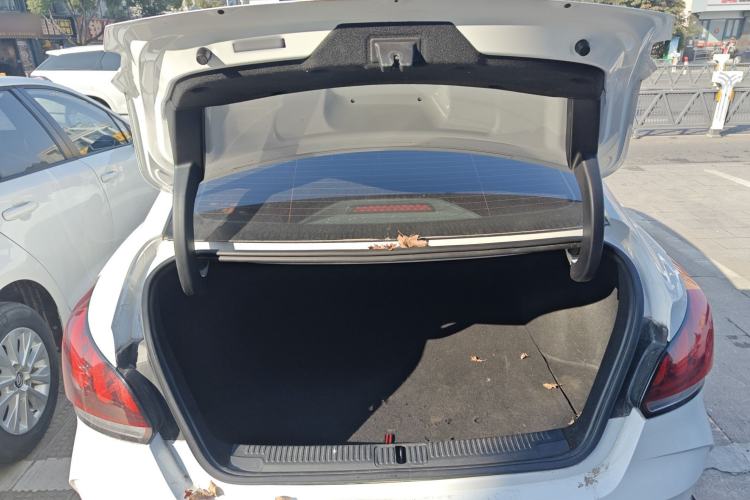 Used MG 5 2021 180 DVVT CVT Youthful Style Edition
