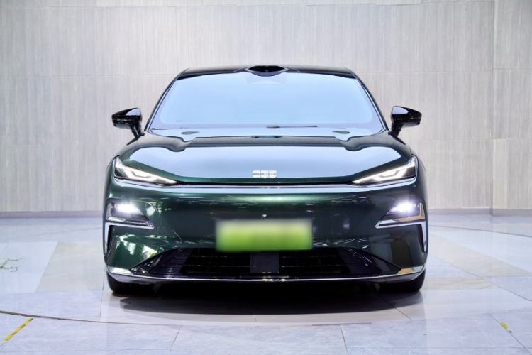 Used Geely Galaxy 8 2025 130km EM-P Starship Edition Exterior 4