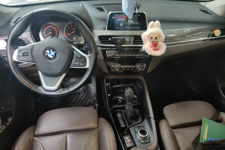 Used BMW X1 New Energy 2018 xDrive25Le Luxury Model Center Console