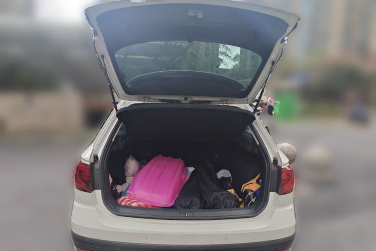 Used Volkswagen C-TREK 2018 1.5L Automatic Fashion Model