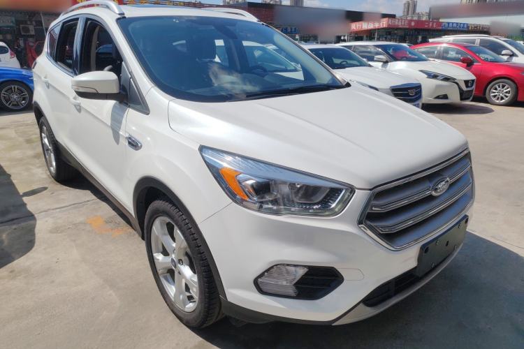Used Ford Kuga 2018 EcoBoost 180 Two-Wheel-Drive Platinum Edition
