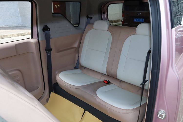 Used Geely Galaxy Panda 2023 Panda Mini 200km Endurance Bear
