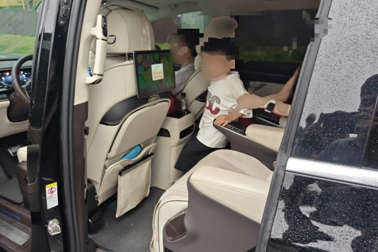 Used Denza D9 2024 DM-i 980 Four-Wheel Drive Flagship Model