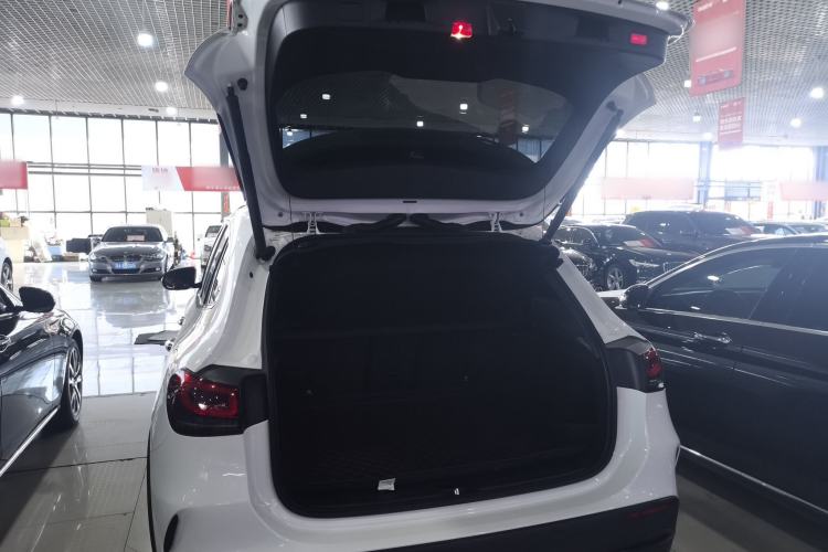 Used Mercedes-Benz GLA 2020 GLA 200 4MATIC
