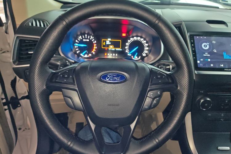 Used Ford Edge 2015 2.0T GTDi Two-Wheel-Drive Elite Edition
