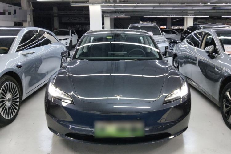 Used Tesla Model 3 2025 Rear-Wheel-Drive Version
