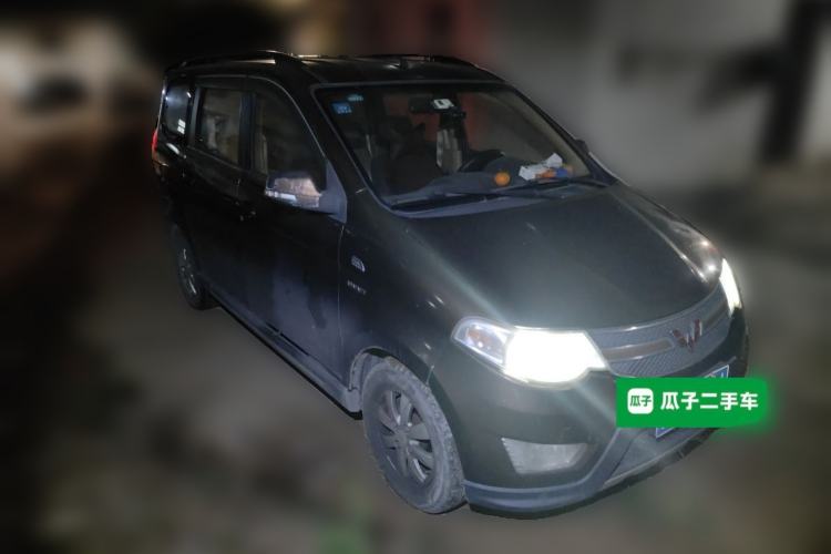 Used Wuling Hongguang 2013 1.5L S Comfort Model Front Right 45 Deg