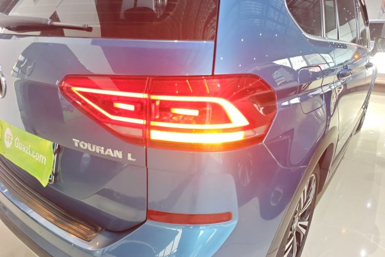 Used Volkswagen Touran 2018 Volkswagen Touran L 280TSI DSG Boundary Edition 7 Seats China V Emission Standard
