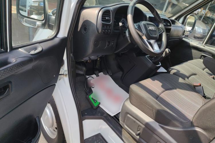 Used JMC Transit 2021 2.8T Space King Standard Version Short Wheelbase Mid-Height Roof 6-Seater Diesel Euro VI JX493