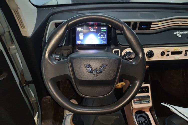 Used Wuling Hongguang MINIEV 2022 Zizai Version Lithium Iron Phosphate Steering Wheel