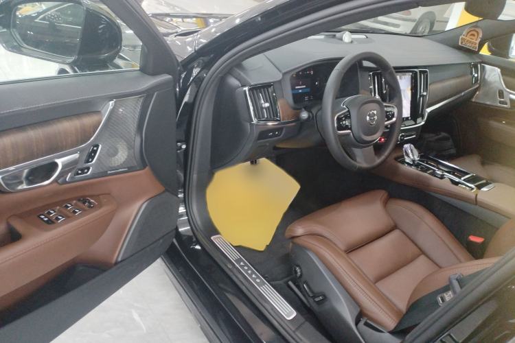 Used Volvo S90 New Energy 2024 Plug-in Hybrid Four-Wheel Drive Long-Range Luxury Smart Edition
