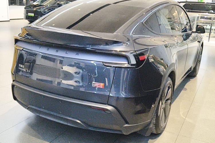 Used Tesla Model Y 2025 Long-Range All-Wheel Drive First Edition