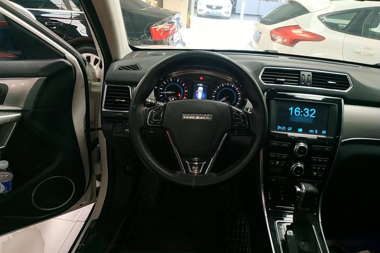 Used Haval H2 2017 Red-Label 1.5T Automatic Two-Wheel Drive Elite Model