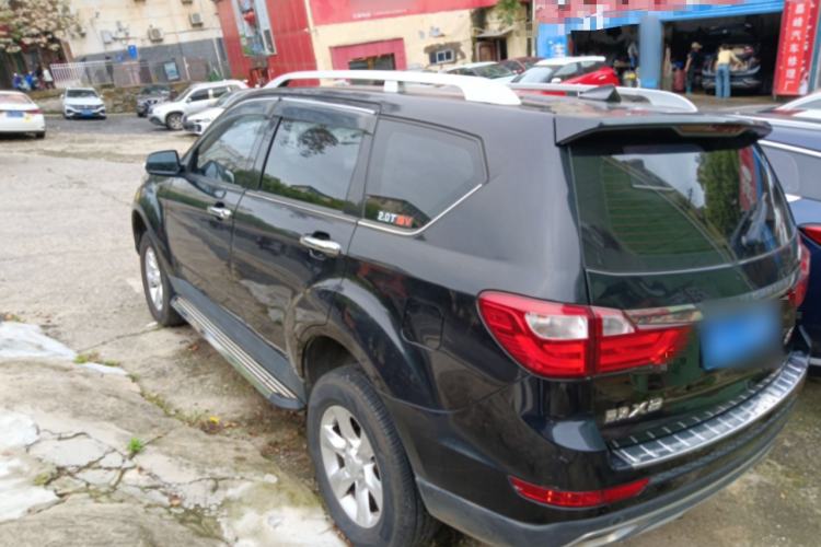 Used Land X8 2017 2.0T Gasoline 4x2 Luxury Edition Rear Left 45 Deg