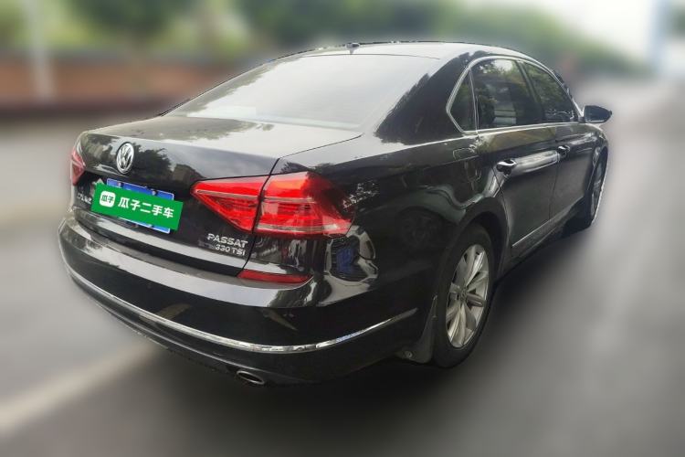 Used Volkswagen Passat 2017 330TSI DSG Luxury Edition
