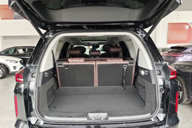 Used EXEED Lanyue 2023 400T Four-Wheel Drive Starry Edition 7-Seater Trunk