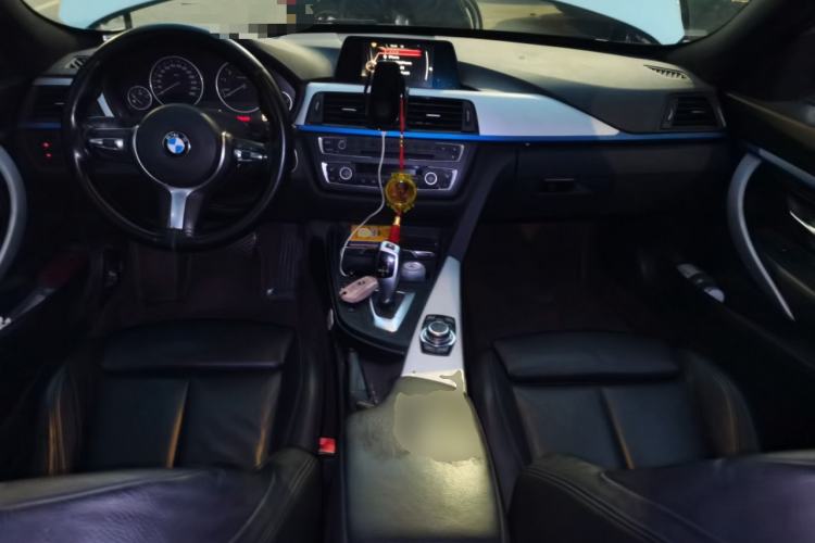 Used BMW 3 Series GT 2016 320i Design Package Edition Center Console