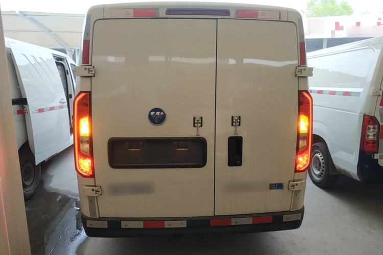 Used Foton Intelligent Blue Elf E7 2024 All-Electric Van Flat Roof 2 Seats EVE Energy 41.86 kWh
