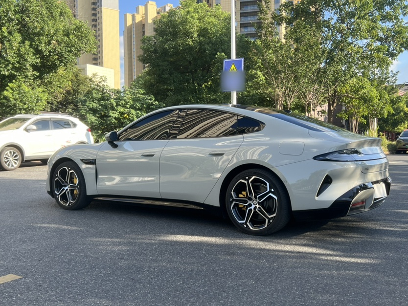 Xiaomi Auto SU7 2024 Rear-Drive Ultra-Long Range Advanced Pro-Level Intelligent Driving Version — снимка 16