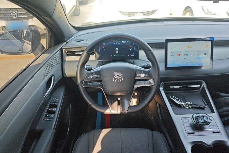 Used BYD Qin PLUS 2025 DM-i Smart Drive 55KM Leading Model
