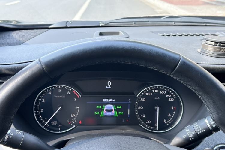 Used Cadillac XT4 2022 28T Two-Wheel-Drive Luxury Version