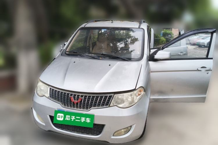 Used Wuling Hongguang 2014 1.2L Standard Model China IV