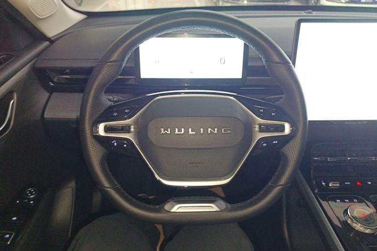 Used Wuling Xingguang 2024 Co-Creation Edition 150 Advanced Model
