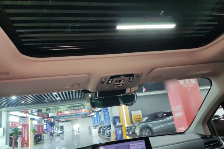 Used Toyota Granvia 2023 2.5L Hybrid Prestige PLUS Edition Headliner