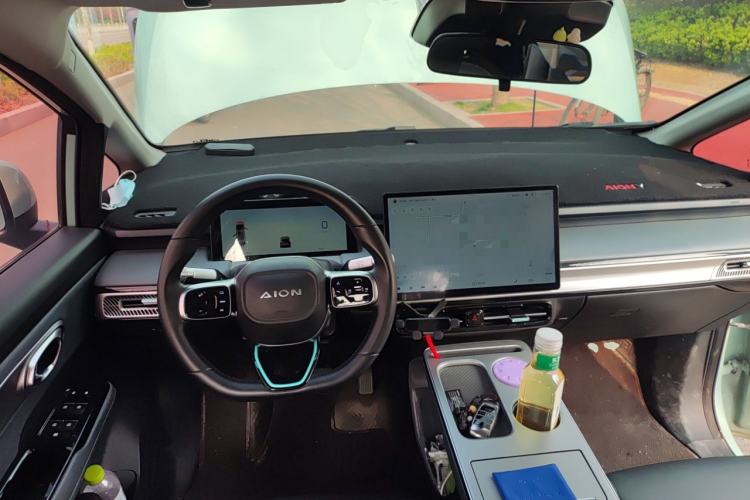 Used AION Y 2023 Younger Star Edition Center Console