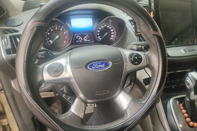 Used Ford Kuga 2013 1.6L GTDi 4x4 Elite Model Steering Wheel