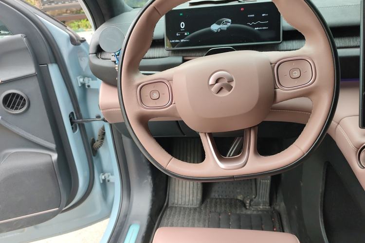 Used Nio EC6 2023 75 kWh Steering Wheel