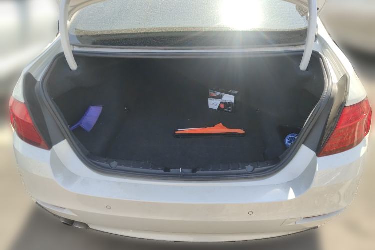 Used BMW 5 Series 2015 520i Elegant Edition Trunk