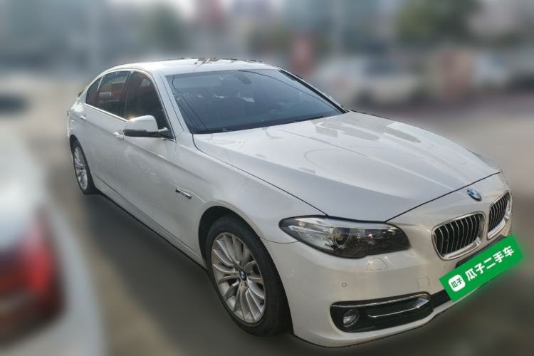 Used BMW 5 Series 2014 525Li Luxury Design Package Front Right 45 Deg