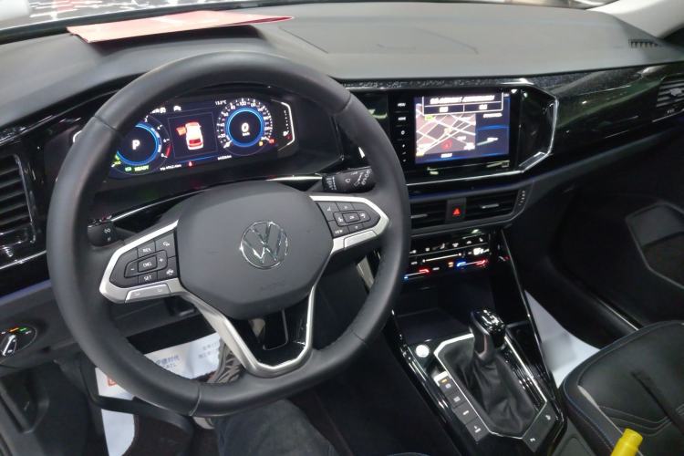 Used Volkswagen Tayron GTE Plug-in Hybrid 2020 1.4T Luxury Model Center Console