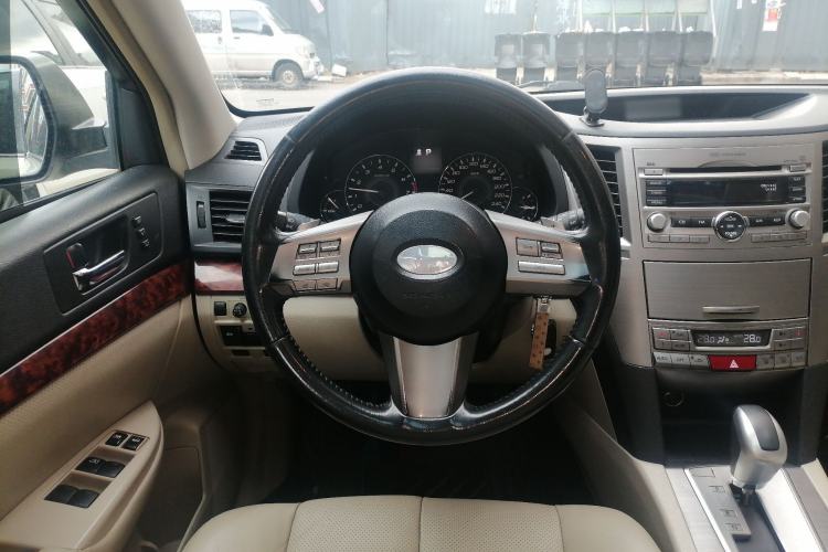 Used Subaru Outback 2010 2.5i Luxury Edition Steering Wheel