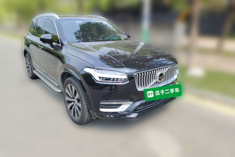 Used Volvo XC90 2021 B5 SmartDrive Luxury Edition 7 Seats Front Right 45 Deg