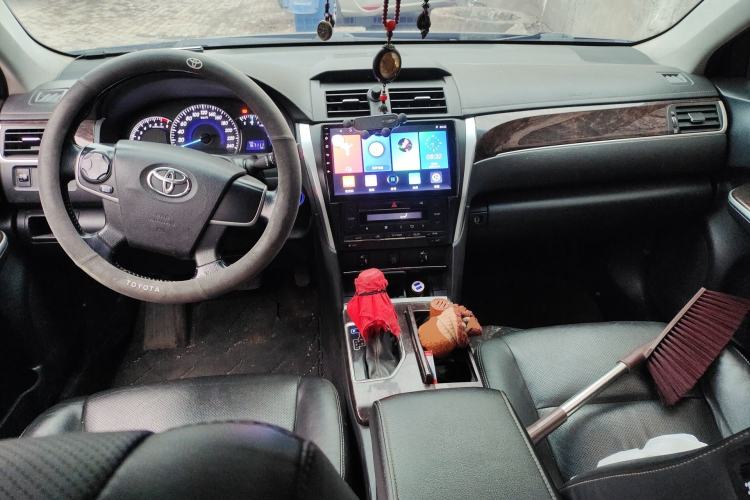 Used Toyota Camry 2016 2.0G 10th Anniversary Leading Edition
