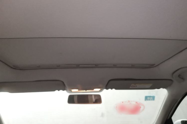 Used Volkswagen Jetta 2015 1.6L Manual Comfort Model Headliner