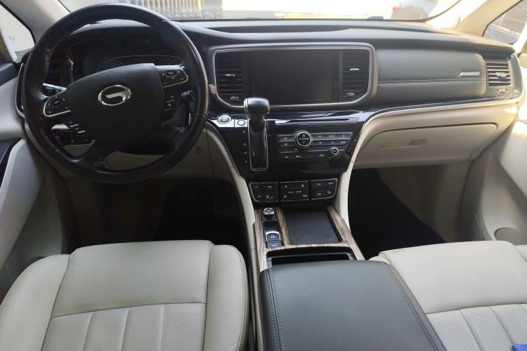 Used GAC Trumpchi M8 2018 320T Luxury Edition
