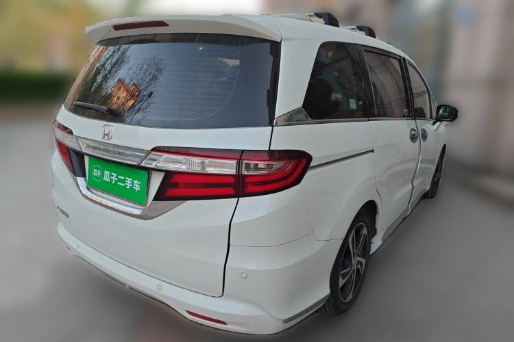 Used Honda Odyssey 2017 2.4L Luxury Edition Rear Right 45 Deg