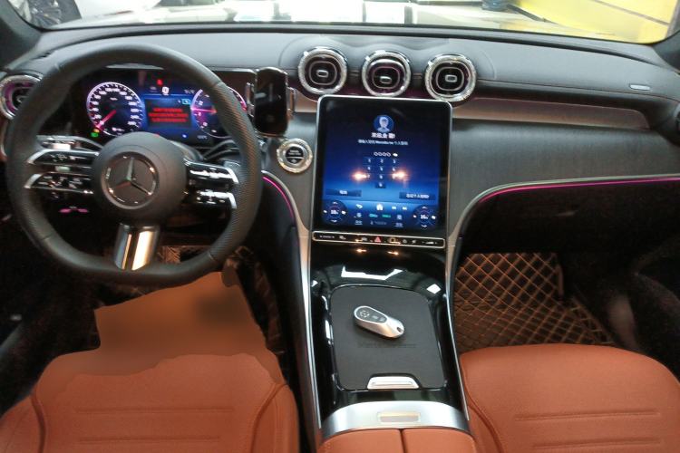 Used Mercedes-Benz GLC 2024 Facelifted GLC 260 L 4MATIC Luxury Version 5 Seats