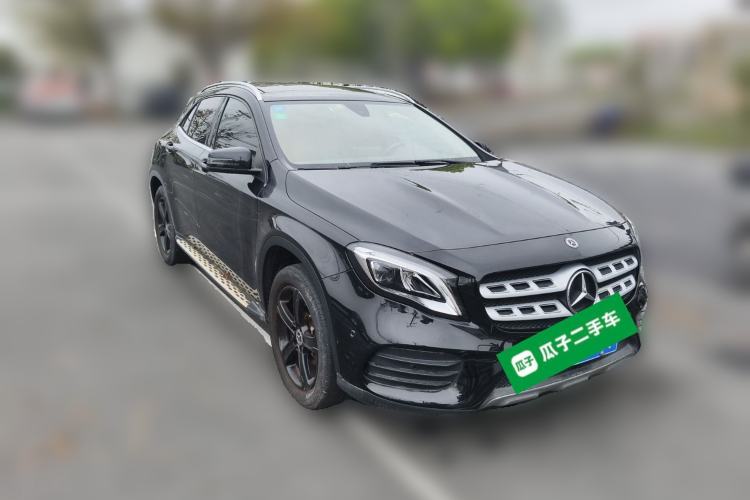 Used Mercedes-Benz GLA 2019 GLA 200 Fashion Model Front Right 45 Deg
