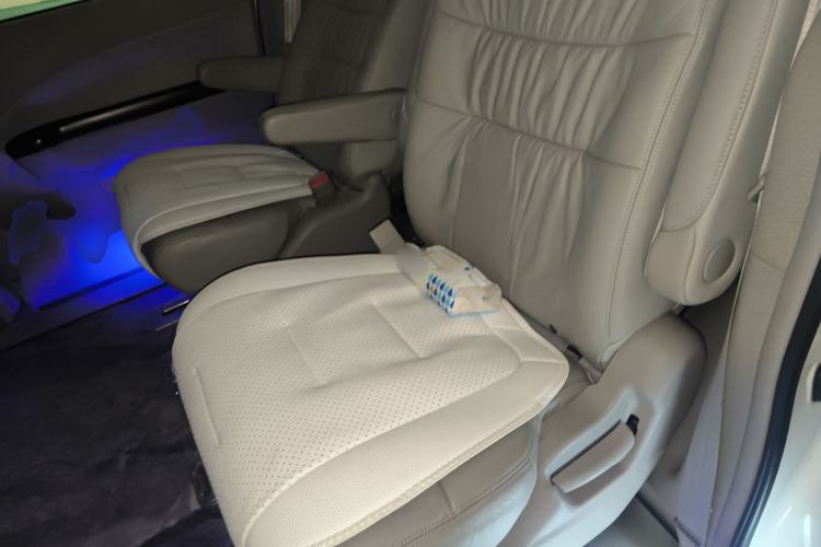 Used Honda Elysion 2015 2.4L VTi-S Prestige Edition