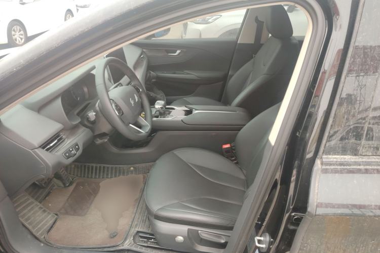 Used Hongqi E-QM5 2022 431 km Charge & Enjoy Edition