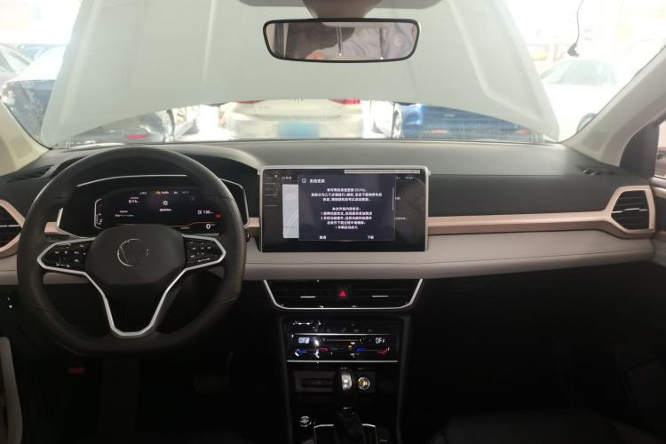 Used Volkswagen Tharu 2023 300TSI Two-Wheel-Drive Full Moon Edition
